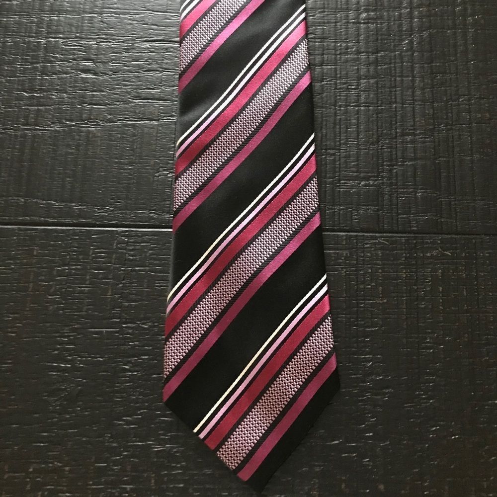 SEAN JOHN striped tie